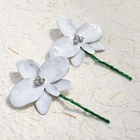 Zara Jewelry - Zara Orchid White Flower Earrings
